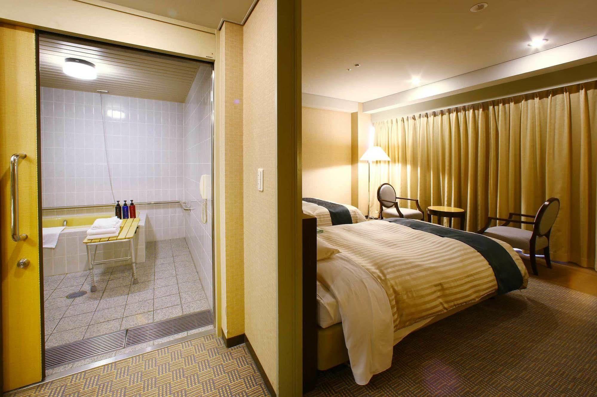 Kkr Hotel Hakata Fukuoka  Zewnętrze zdjęcie