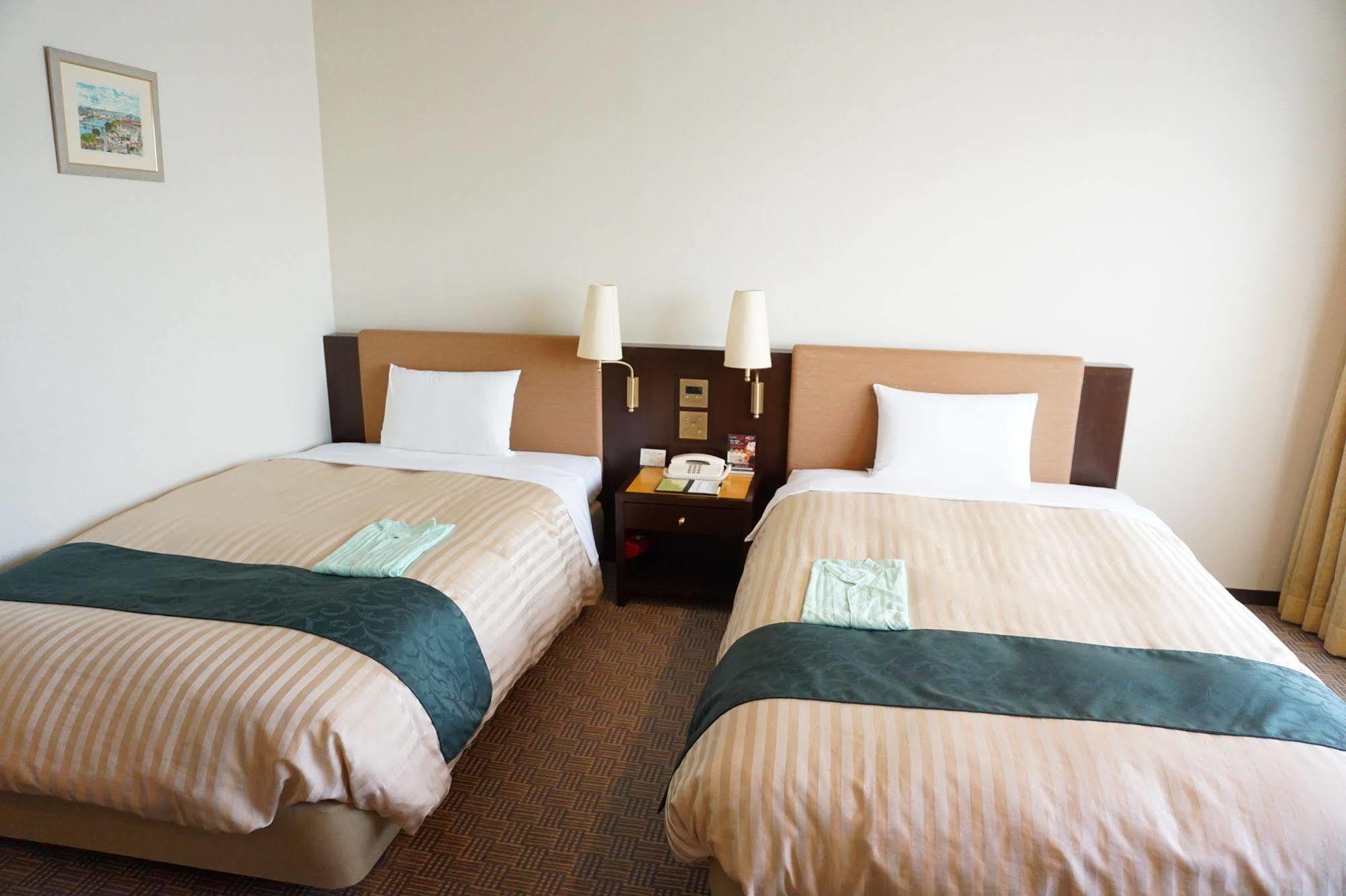 Kkr Hotel Hakata Fukuoka  Zewnętrze zdjęcie